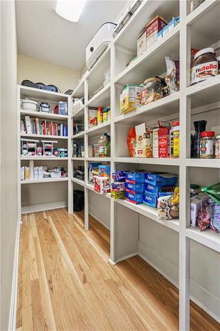 11919 W 139th Terrace, Overland Park, KS 66221