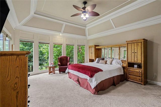 11919 W 139th Terrace, Overland Park, KS 66221