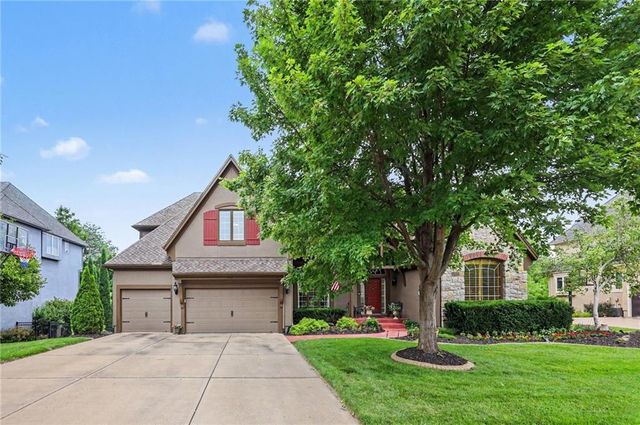 11919 W 139th Terrace, Overland Park, KS 66221