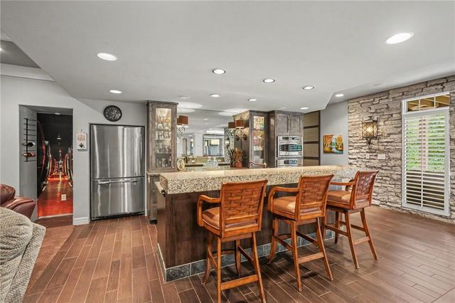 11919 W 139th Terrace, Overland Park, KS 66221