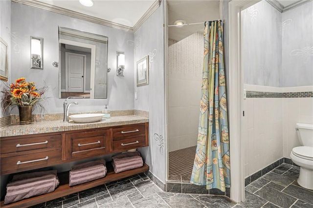 11919 W 139th Terrace, Overland Park, KS 66221