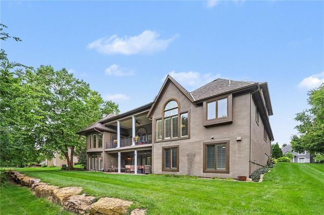 11919 W 139th Terrace, Overland Park, KS 66221