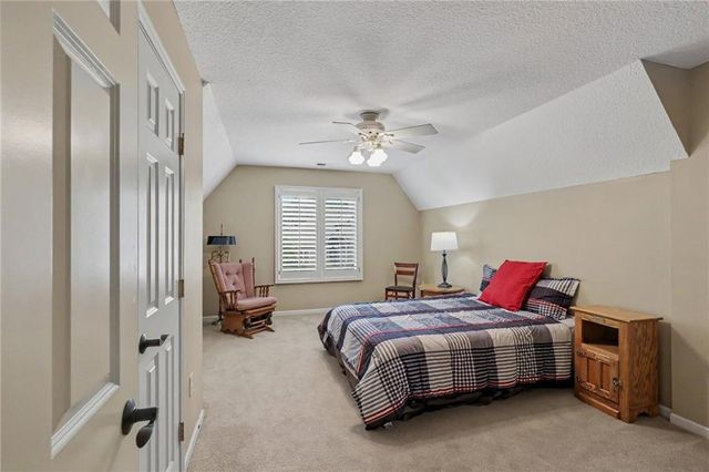 11919 W 139th Terrace, Overland Park, KS 66221