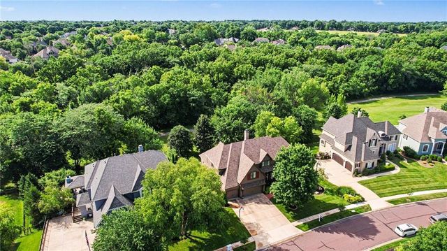 11919 W 139th Terrace, Overland Park, KS 66221