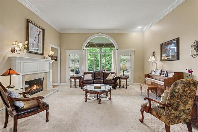 11919 W 139th Terrace, Overland Park, KS 66221