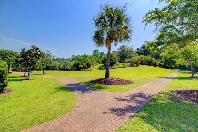 2672 Park W Boulevard, Mount Pleasant, SC 29466