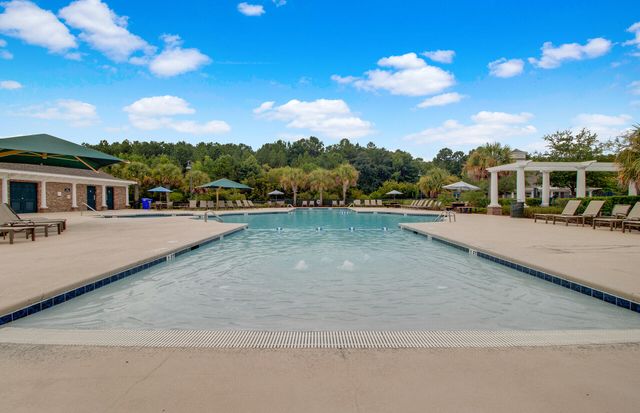 2672 Park W Boulevard, Mount Pleasant, SC 29466