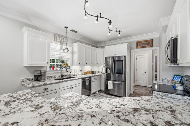 65 Sheltontown Rd, Manchester, TN 37355