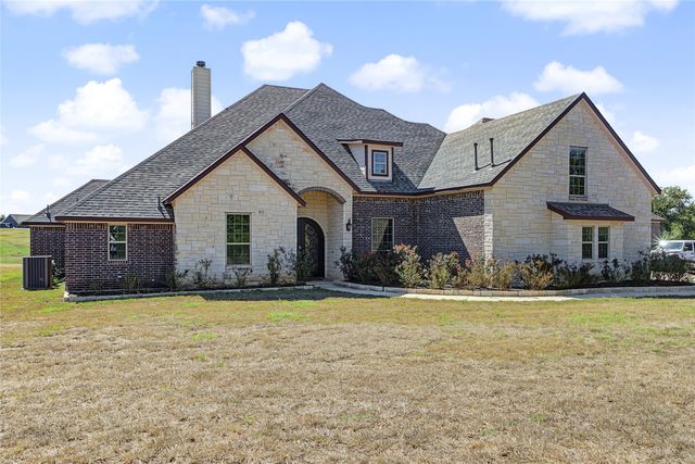 115 Chisum Drive, Millsap, TX 76066