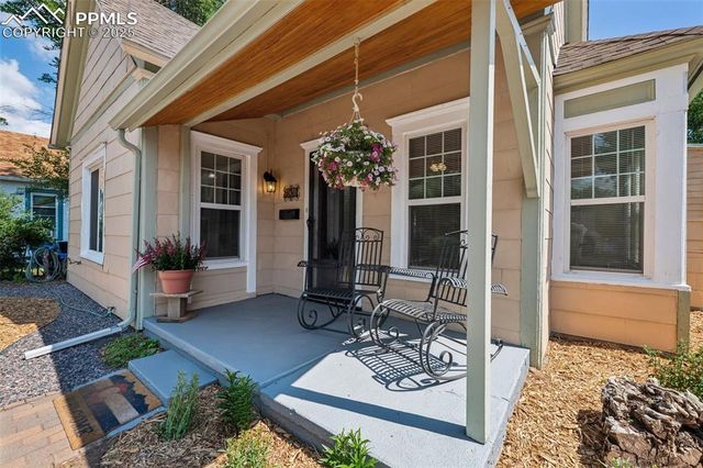 906 W Cucharras Street, Colorado Springs, CO 80905