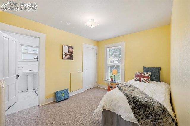 906 W Cucharras Street, Colorado Springs, CO 80905