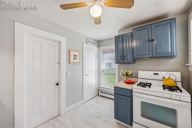 906 W Cucharras Street, Colorado Springs, CO 80905