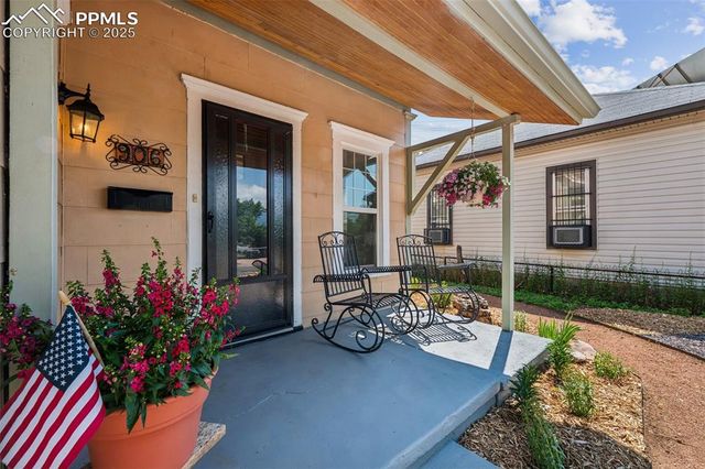 906 W Cucharras Street, Colorado Springs, CO 80905