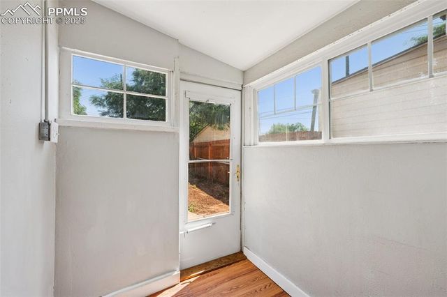 906 W Cucharras Street, Colorado Springs, CO 80905