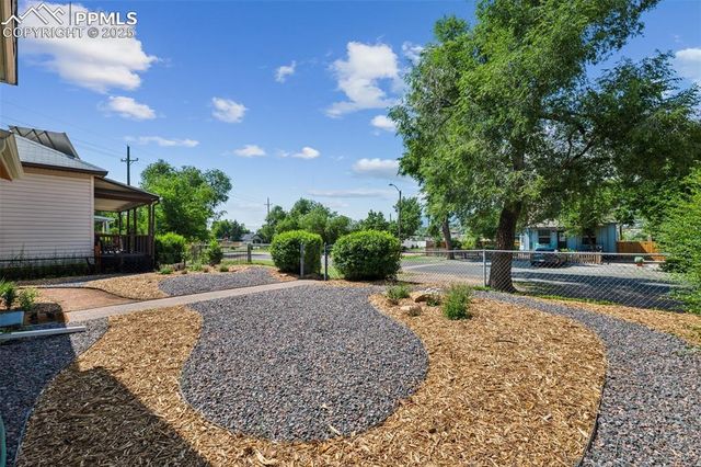 906 W Cucharras Street, Colorado Springs, CO 80905