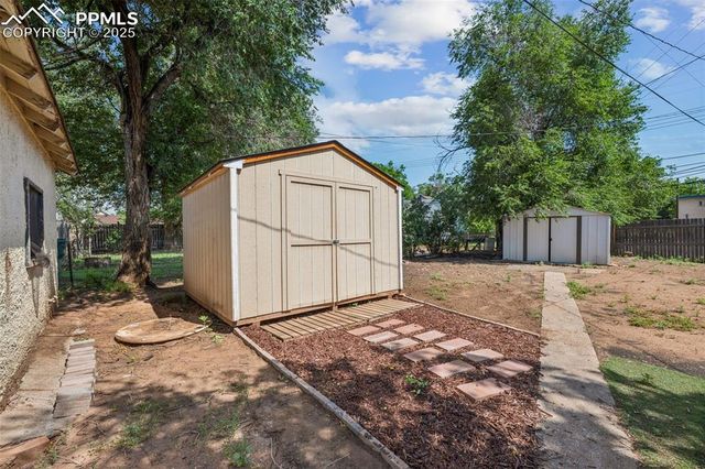 906 W Cucharras Street, Colorado Springs, CO 80905
