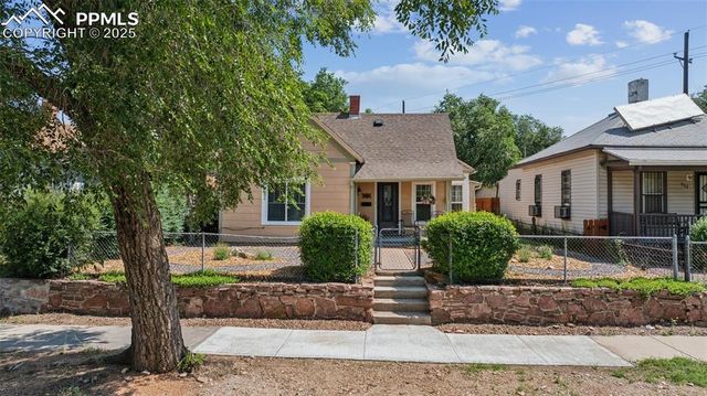 906 W Cucharras Street, Colorado Springs, CO 80905