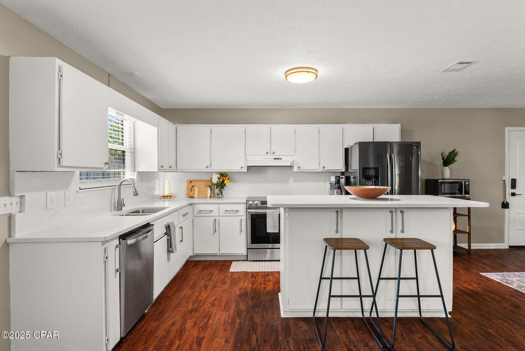 Image 15 of property listing at 21312 Hilltop Avenue Avenue, Panama City Beach, FL 32413