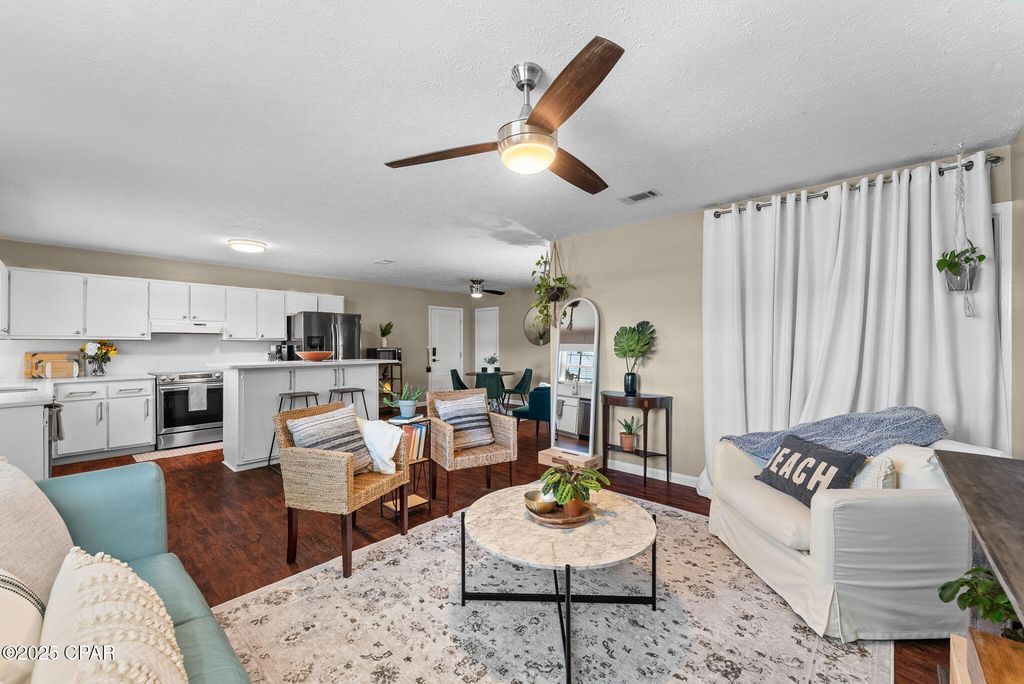 Image 16 of property listing at 21312 Hilltop Avenue Avenue, Panama City Beach, FL 32413