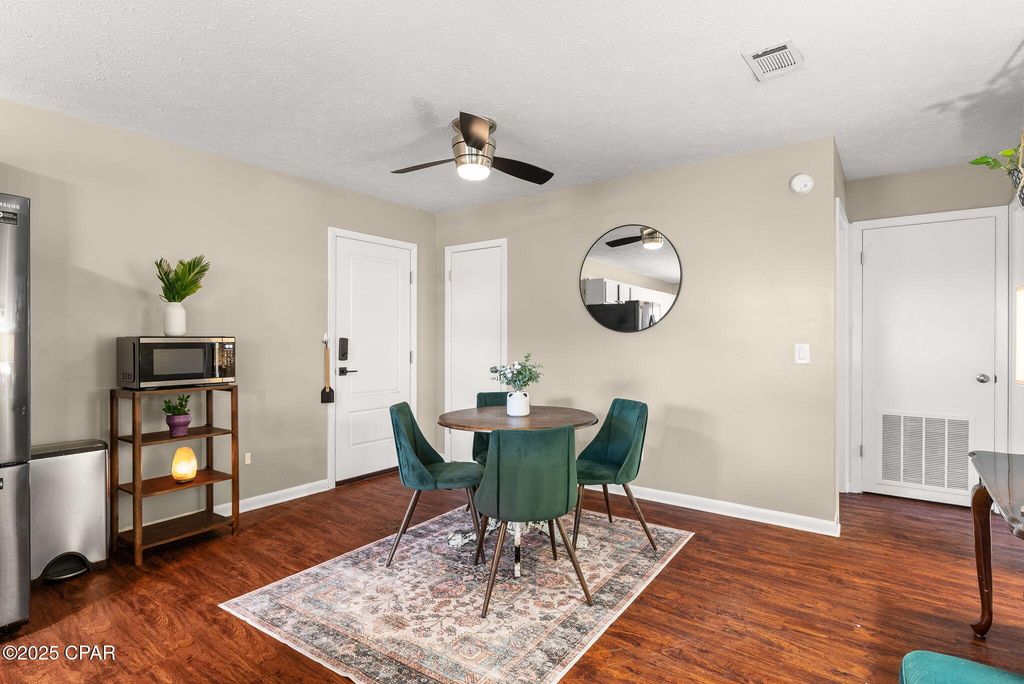 Image 17 of property listing at 21312 Hilltop Avenue Avenue, Panama City Beach, FL 32413