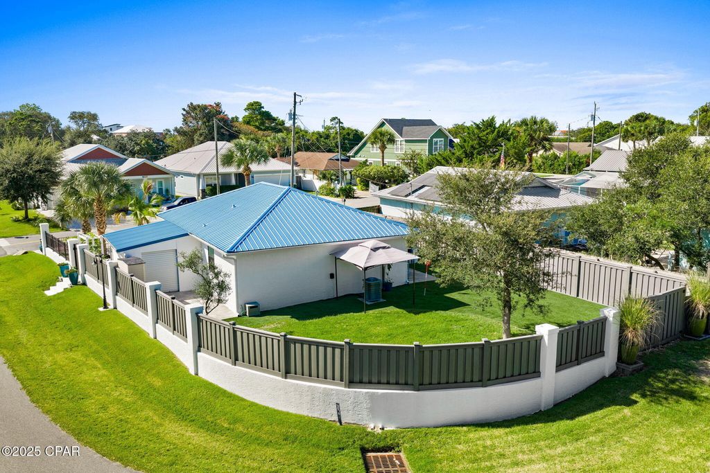 Image 22 of property listing at 21312 Hilltop Avenue Avenue, Panama City Beach, FL 32413