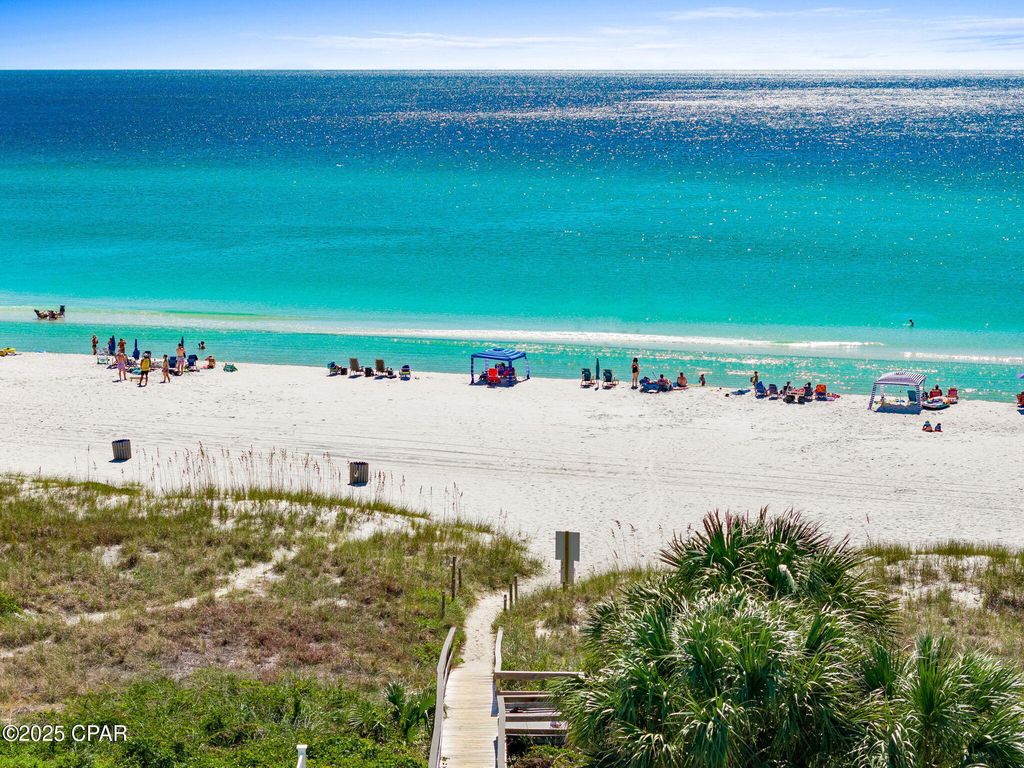 Image 36 of property listing at 21312 Hilltop Avenue Avenue, Panama City Beach, FL 32413