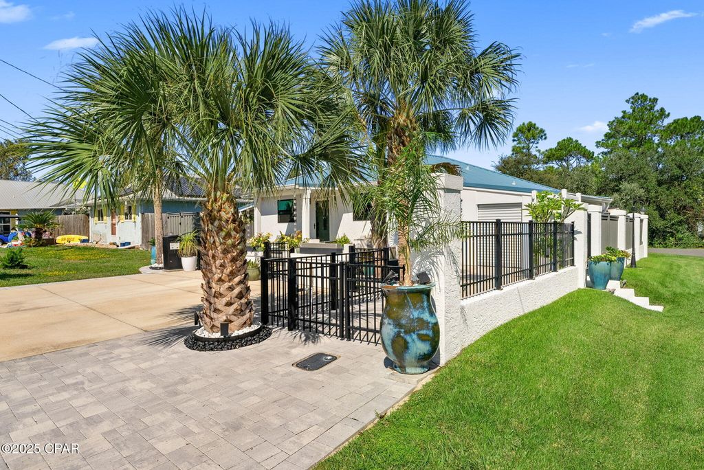 Image 37 of property listing at 21312 Hilltop Avenue Avenue, Panama City Beach, FL 32413