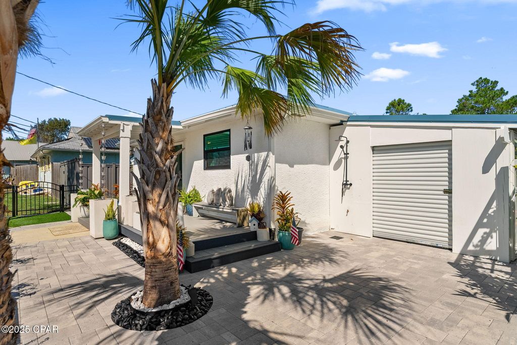 Image 38 of property listing at 21312 Hilltop Avenue Avenue, Panama City Beach, FL 32413