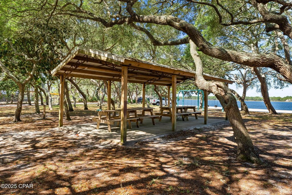 Image 58 of property listing at 21312 Hilltop Avenue Avenue, Panama City Beach, FL 32413