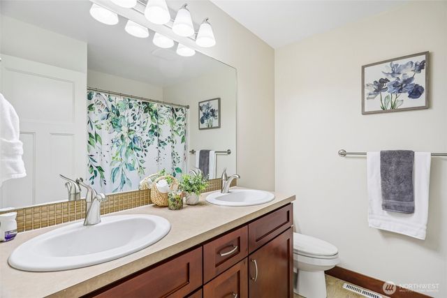 19632 2nd Dr SE, Bothell, WA 98012