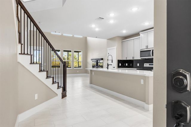 17503 Panorama DR, Dripping Springs, TX 78620