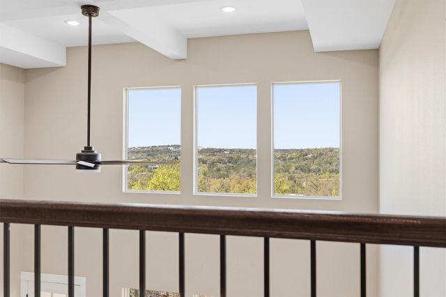 17503 Panorama DR, Dripping Springs, TX 78620