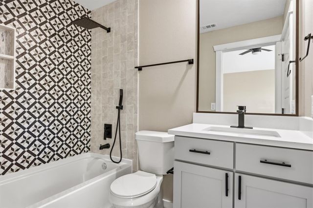 17503 Panorama DR, Dripping Springs, TX 78620