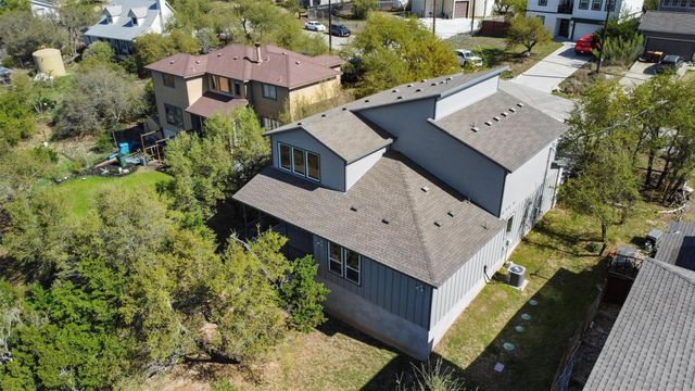 17503 Panorama DR, Dripping Springs, TX 78620