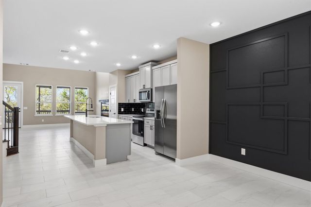 17503 Panorama DR, Dripping Springs, TX 78620