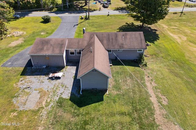 329 Lakeview Road, Broadalbin, NY 12025