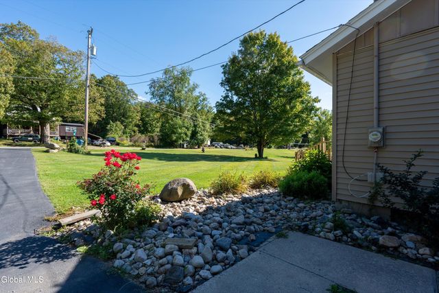 329 Lakeview Road, Broadalbin, NY 12025