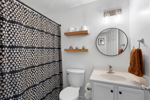 4001 University Ave, Old Hickory, TN 37138