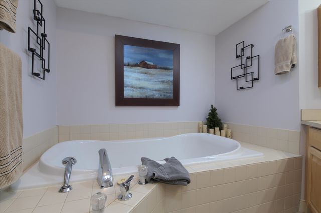 82 Day Break Drive J-102, Ludlow, VT 05149