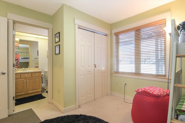 82 Day Break Drive J-102, Ludlow, VT 05149