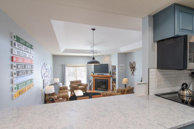 82 Day Break Drive J-102, Ludlow, VT 05149