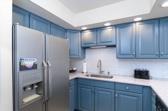 82 Day Break Drive J-102, Ludlow, VT 05149