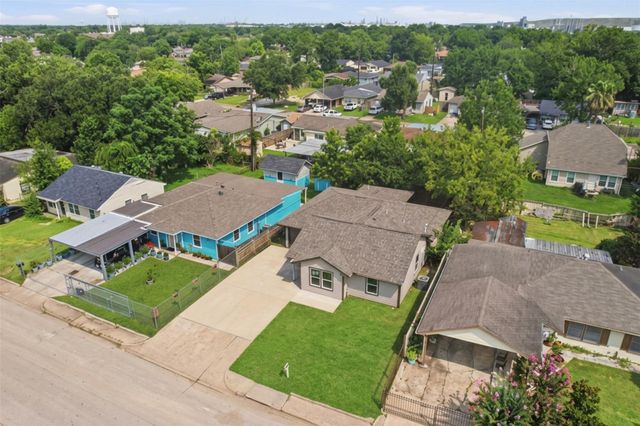2403 Raymond Street, Pasadena, TX 77506