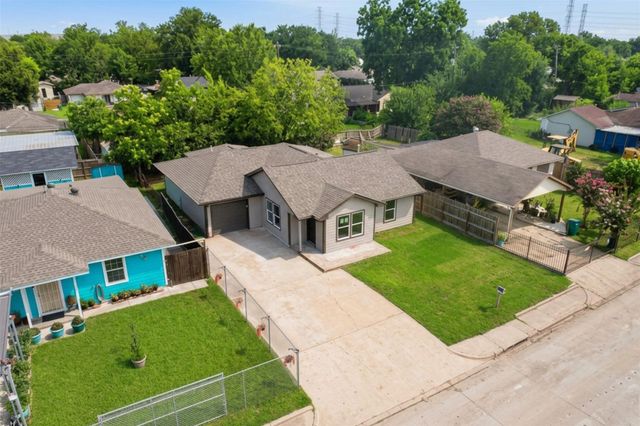 2403 Raymond Street, Pasadena, TX 77506