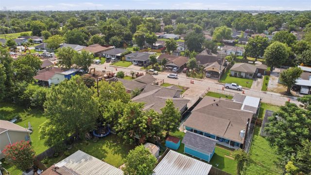 2403 Raymond Street, Pasadena, TX 77506