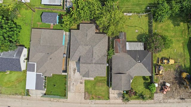 2403 Raymond Street, Pasadena, TX 77506