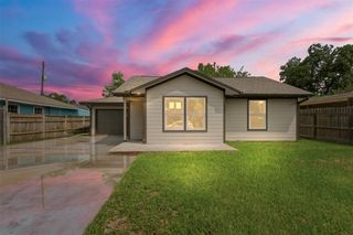 2403 Raymond Street, Pasadena, TX 77506