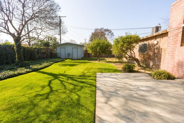 1047 Vandalia Avenue, Porterville, CA 93257