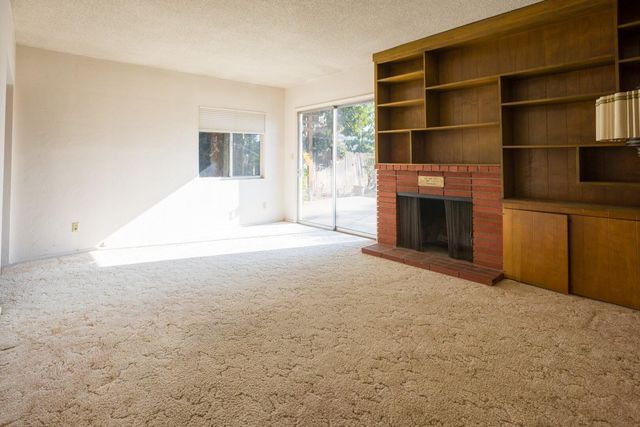 1047 Vandalia Avenue, Porterville, CA 93257