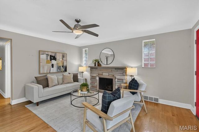 2105 Princeton Place, Richmond Heights, MO 63117